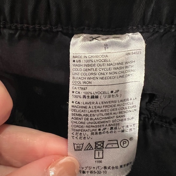 Banana Republic women’s jogger cargo trousers size small, black, EUC, see photos - Picture 10 of 11